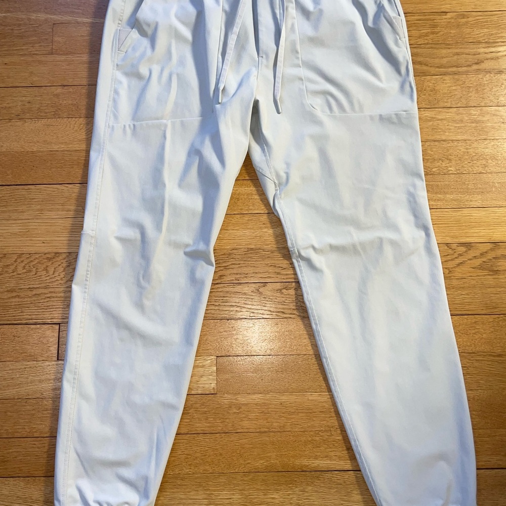 Lululemon ABC Jogger in Silverstone